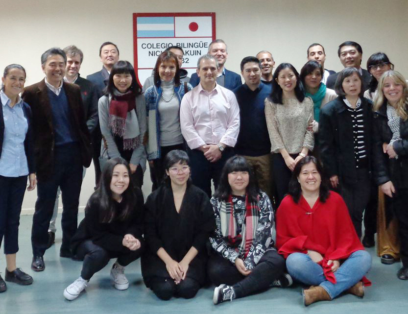 Orientación vocacional para alumnos de 5º año de Nichia Gakuin dictado por integrantes de Red Nikkei